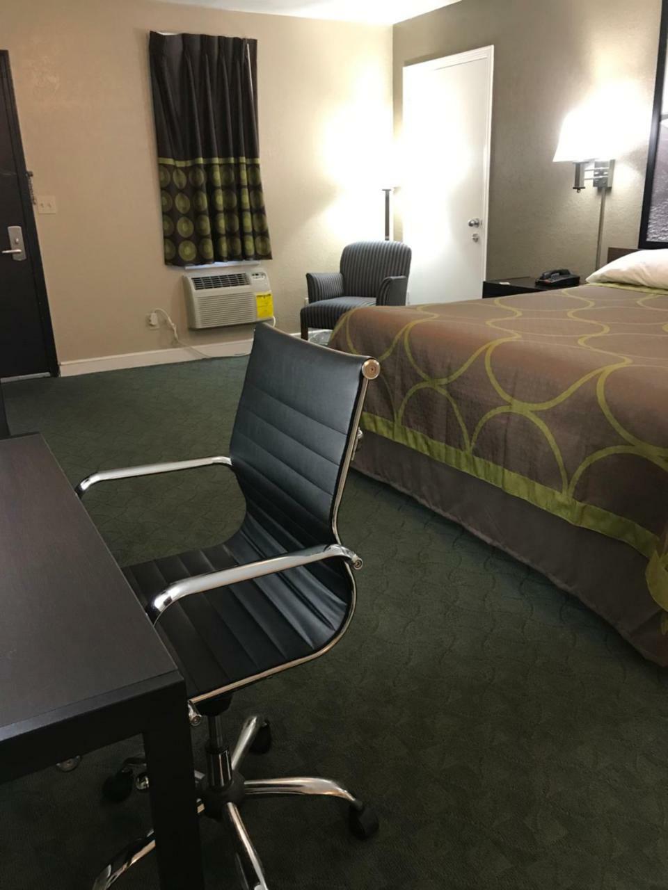 Super 8 By Wyndham Taylorville Il מראה חיצוני תמונה